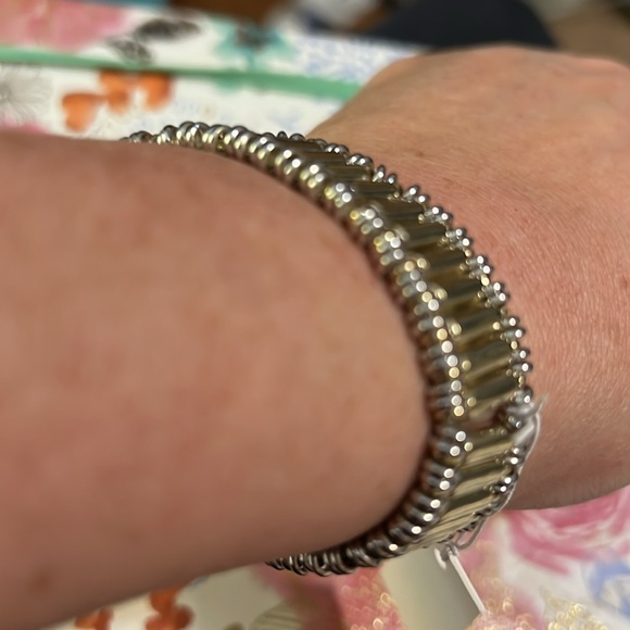 NWT French Connection Mixed Metal Stretch Bracelet. - Picture 7 of 7